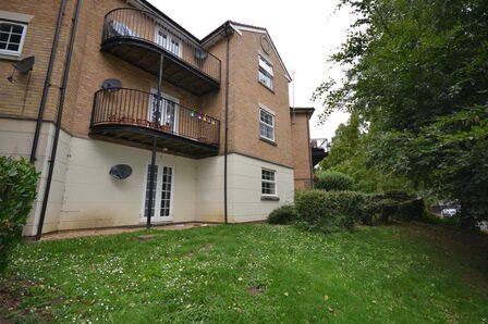 2 bedroom  Flat to rent