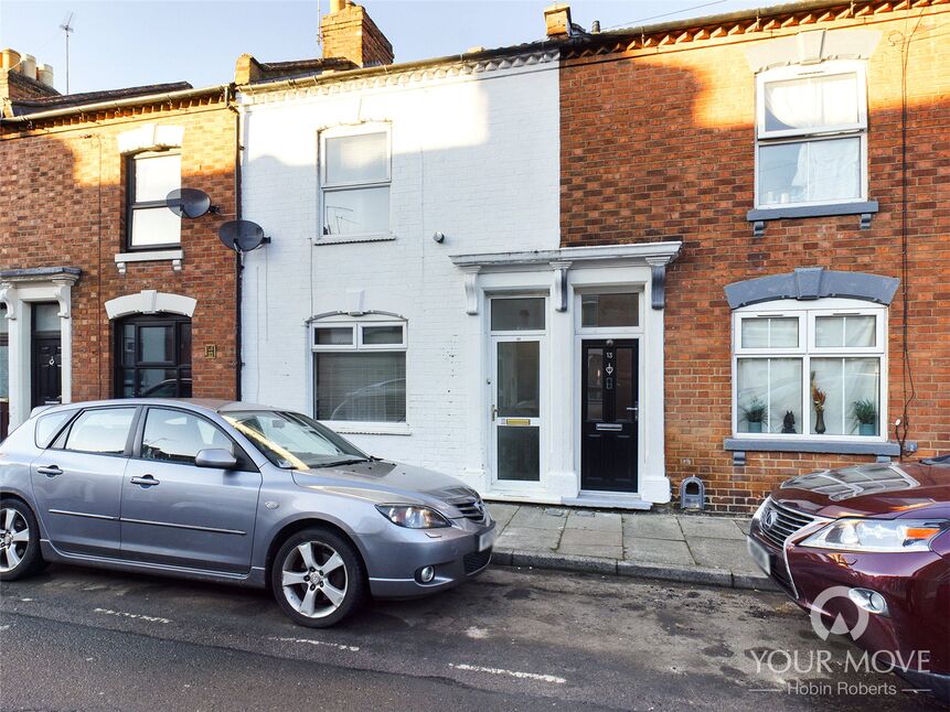 3 bedroom Mid Terrace House for sale