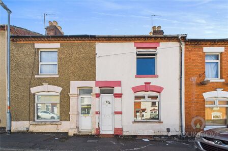Stanley Street, 2 bedroom Mid Terrace House to rent, £1,050 pcm