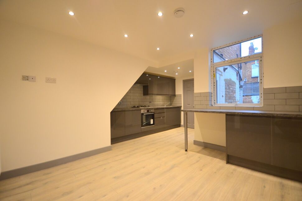 Open Plan Living Room / Kitchen
