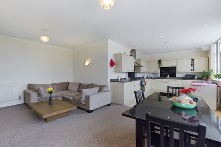 Great Russell Street, 2 bedroom Flat to rent, &pound;1,250 pcm