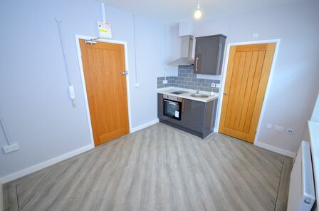 Ladys Lane, 1 bedroom  Flat to rent, £625 pcm