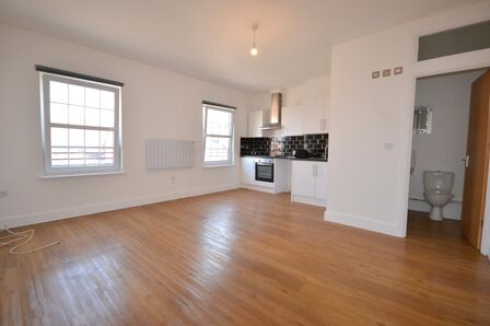Overstone Road, The Mounts, 1 bedroom  Flat to rent, £750 pcm