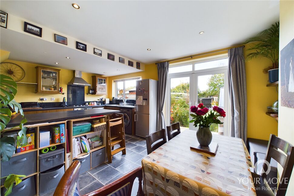 3 bedroom End Terrace House for sale, Lyncroft Way,, Kingsthorpe Hollow