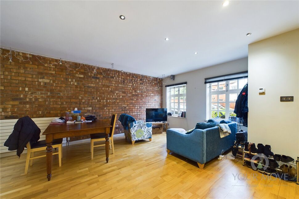 2 bedroom Mid Terrace House for sale, Eaton Mews, Clare Street, NN1 £