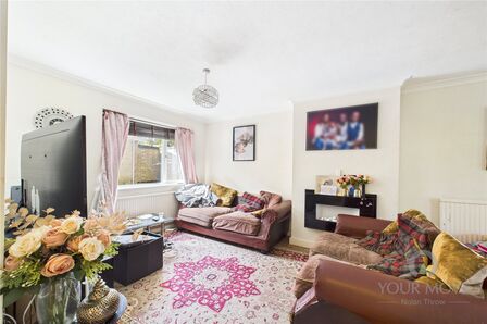 Lakeside Drive, 4 bedroom Detached House for sale, £290,000