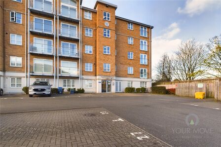 Lion Court, 2 bedroom Flat to rent, &pound;1,150 pcm