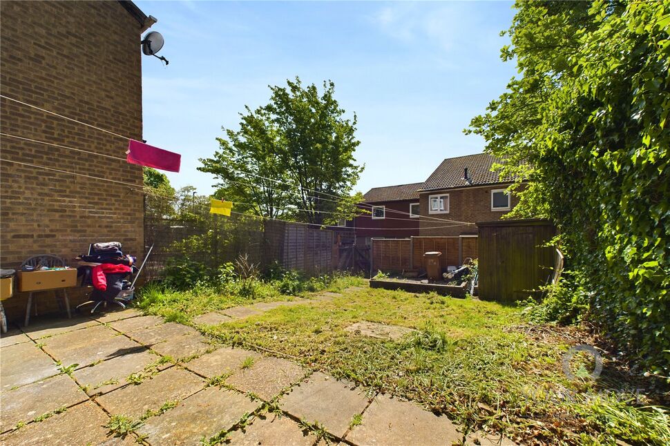 3 bedroom End Terrace House for sale, Nicholls Court, Thorplands, NN3 £220,000