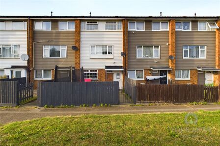 Thorn Hill, 4 bedroom Mid Terrace House for sale, £200,000
