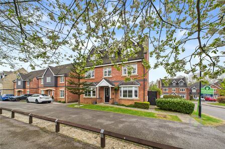 Bluebell Rise, 5 bedroom Detached House for sale, £520,000