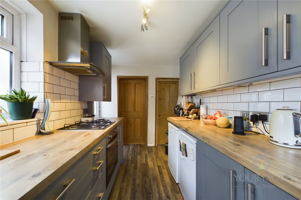 Main image of 2 bedroom Mid Terrace House for sale, Alexandra Road, Abington, Northampton, West Northamptonshire, NN1