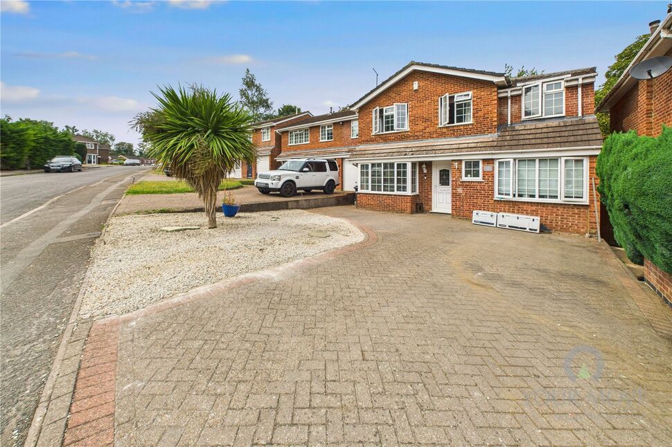 Main image of 4 bedroom Detached House for sale, Underbank Lane, Moulton, Northampton, NN3