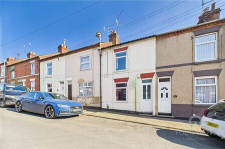 Northcote Street, 3 bedroom Mid Terrace House to rent, £1,175 pcm
