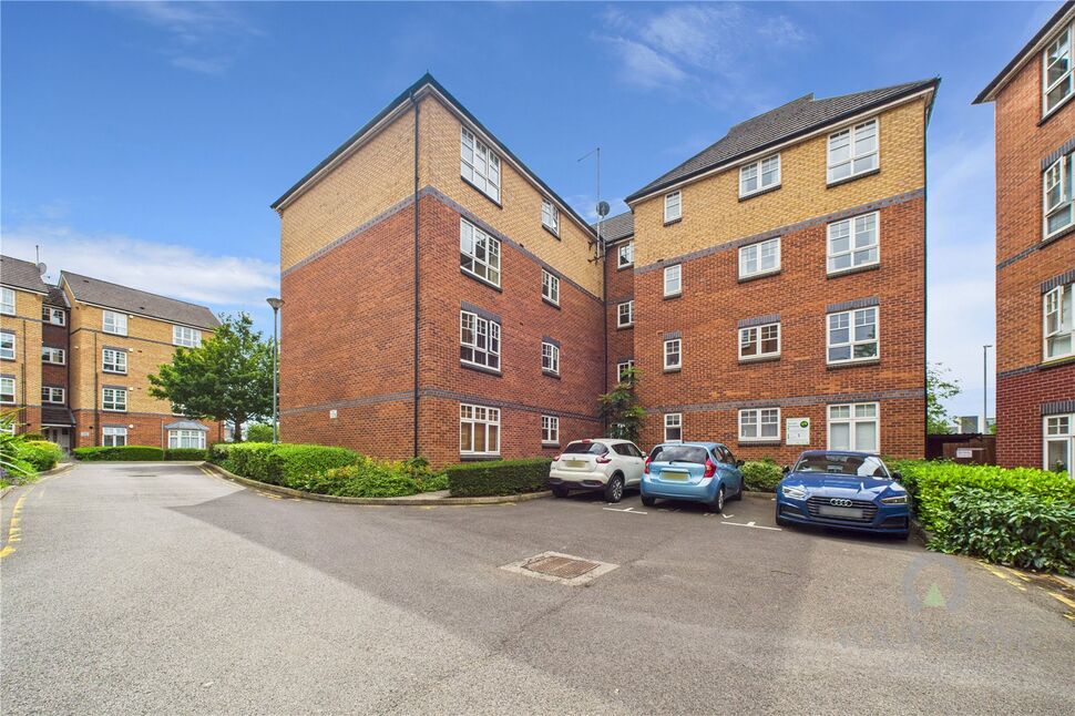 Main image of 3 bedroom  Flat to rent, Beckets View, Northampton, NN1