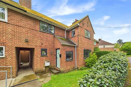 Church End, 3 bedroom Mid Terrace House for sale, £365,000