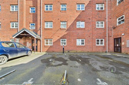 St. Andrews Street, 2 bedroom  Flat for sale, £98,000