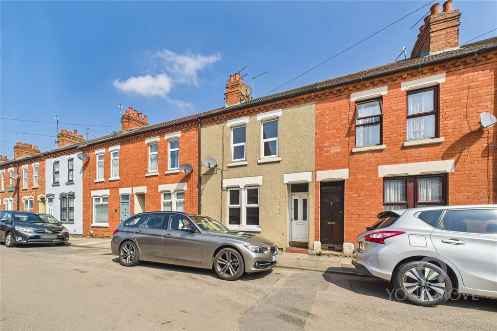 2 bedroom Mid Terrace House for sale