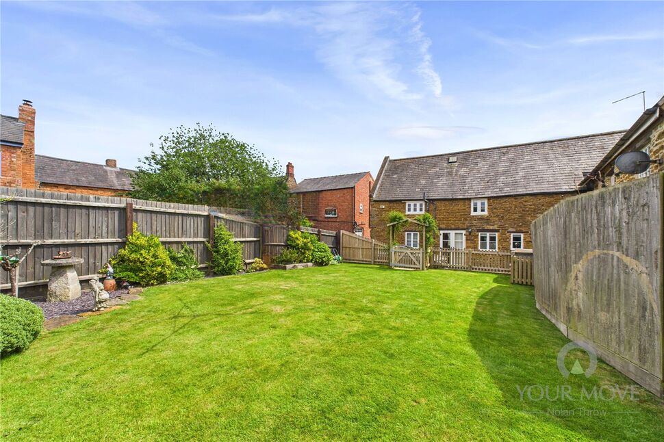 Main image of 4 bedroom House for sale, West Street, Earls Barton, Northamptonshire, NN6
