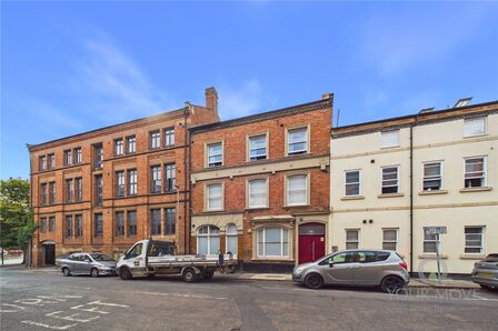 1 bedroom Flat for sale