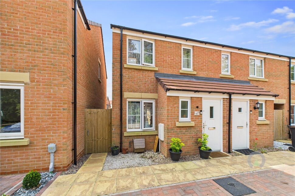 Main image of 2 bedroom Mid Terrace House for sale, Alwyn Close, Kingsthorpe, Northampton, Northamptonshire, NN2
