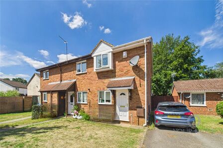 2 bedroom End Terrace House for sale