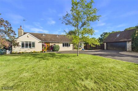 Ashton Road, 4 bedroom Detached House for sale, &pound;700,000