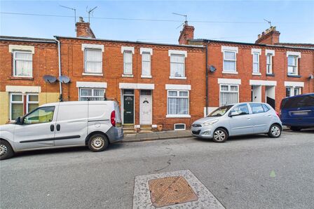 2 bedroom Mid Terrace House to rent