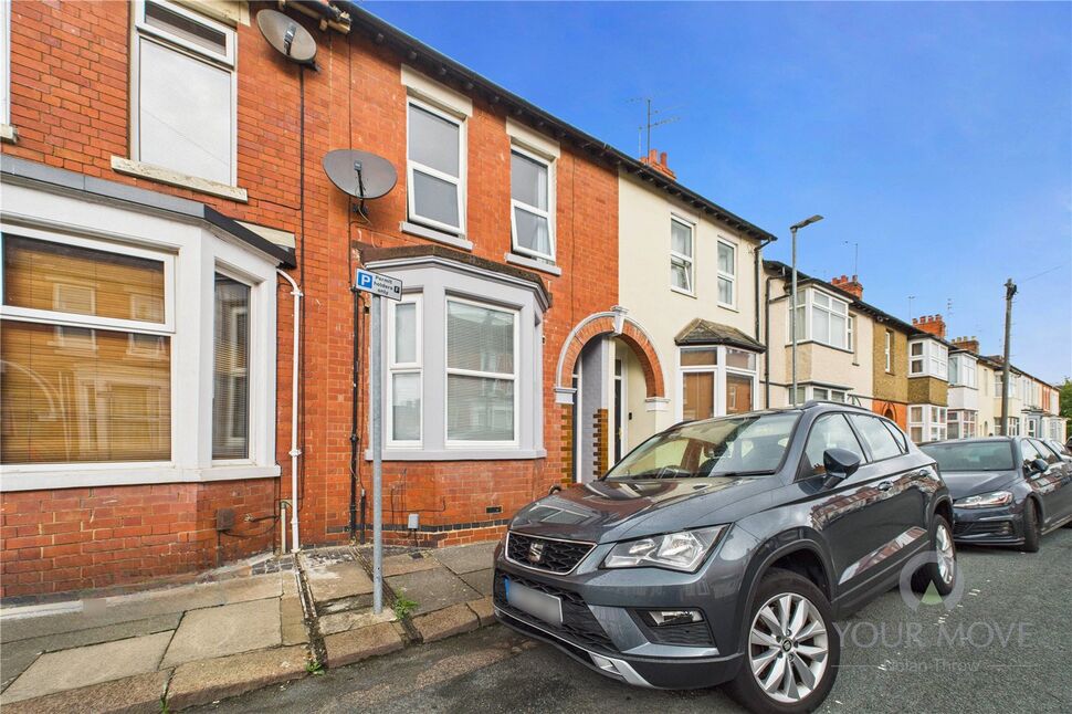 3 bedroom Mid Terrace House for sale