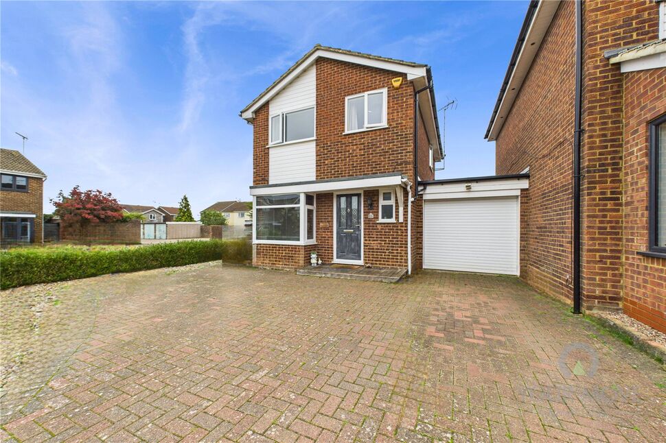 Main image of 4 bedroom Detached House for sale, Offas Lane, Winslow, Buckinghamshire, MK18