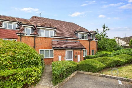 2 bedroom  Flat to rent