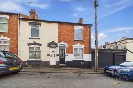 2 bedroom End Terrace House for sale