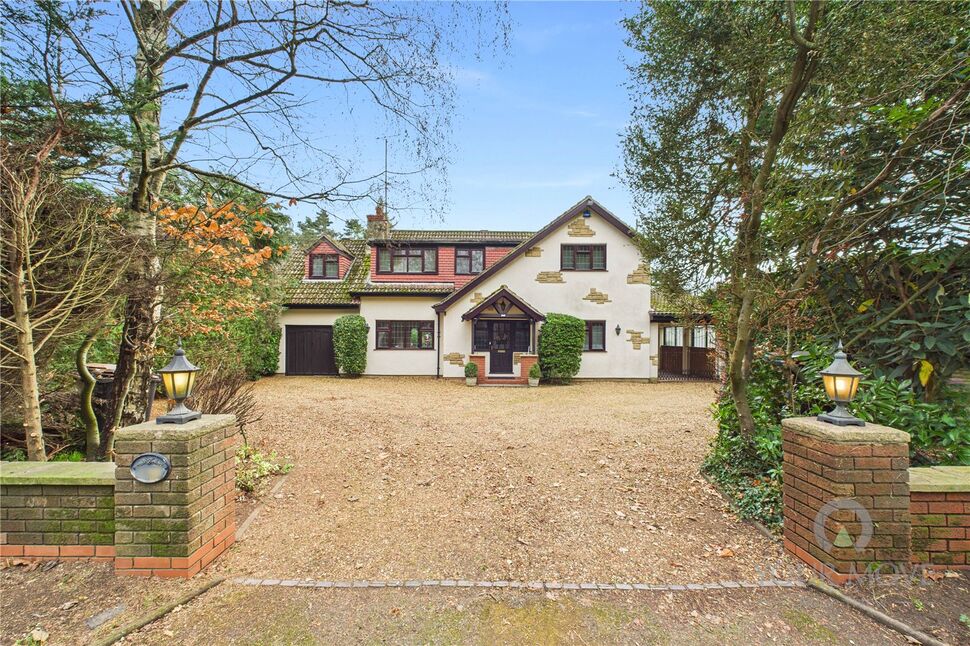 5 bedroom Detached House for sale