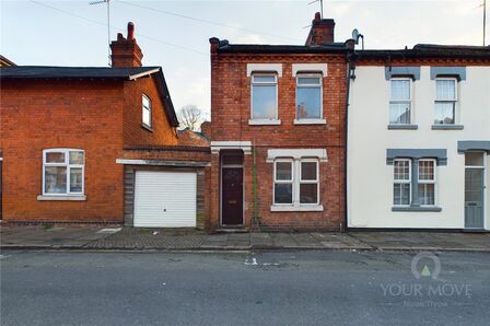 Victoria Gardens, 2 bedroom Mid Terrace House for sale, &pound;180,000