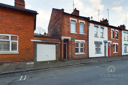 2 bedroom Mid Terrace House for sale