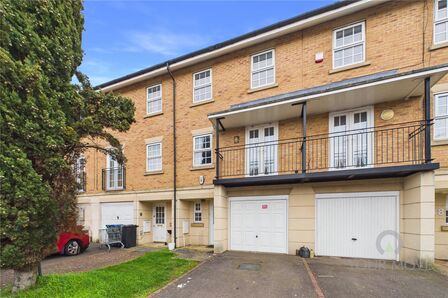 Johnson Court, 4 bedroom House to rent, &pound;1,650 pcm