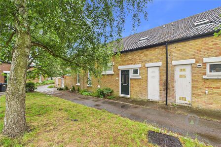 Axe Head Road, 3 bedroom Mid Terrace House for sale, &pound;200,000