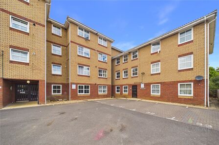 Henry Bird Way, 1 bedroom Flat to rent, &pound;850 pcm