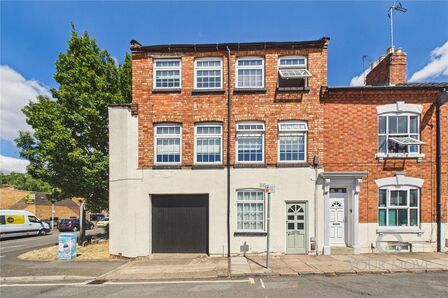 Robert Street, 3 bedroom End Terrace House for sale, &pound;360,000
