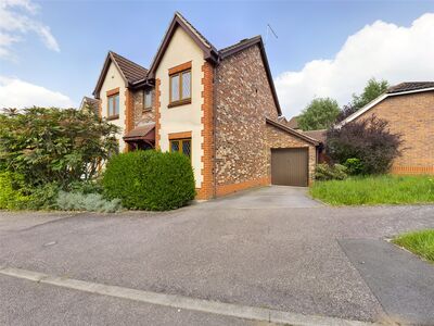 Kingmaker Way, 4 bedroom Detached House for sale, &pound;340,000