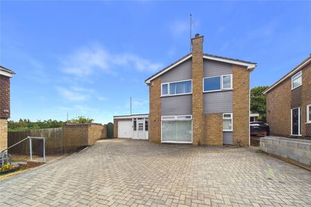 Yewtree Court, 4 bedroom Detached House for sale, &pound;450,000