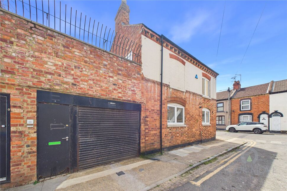 Main image of 3 bedroom House to rent, Hood Street, Northampton, Northamptonshire, NN1