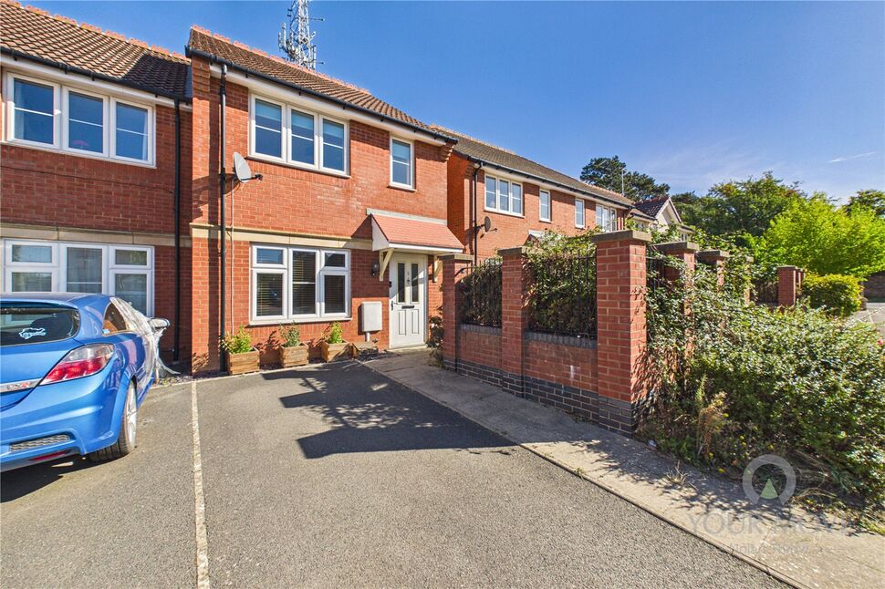 Main image of 2 bedroom End Terrace House for sale, University Close, Northampton, Northamptonshire, NN2