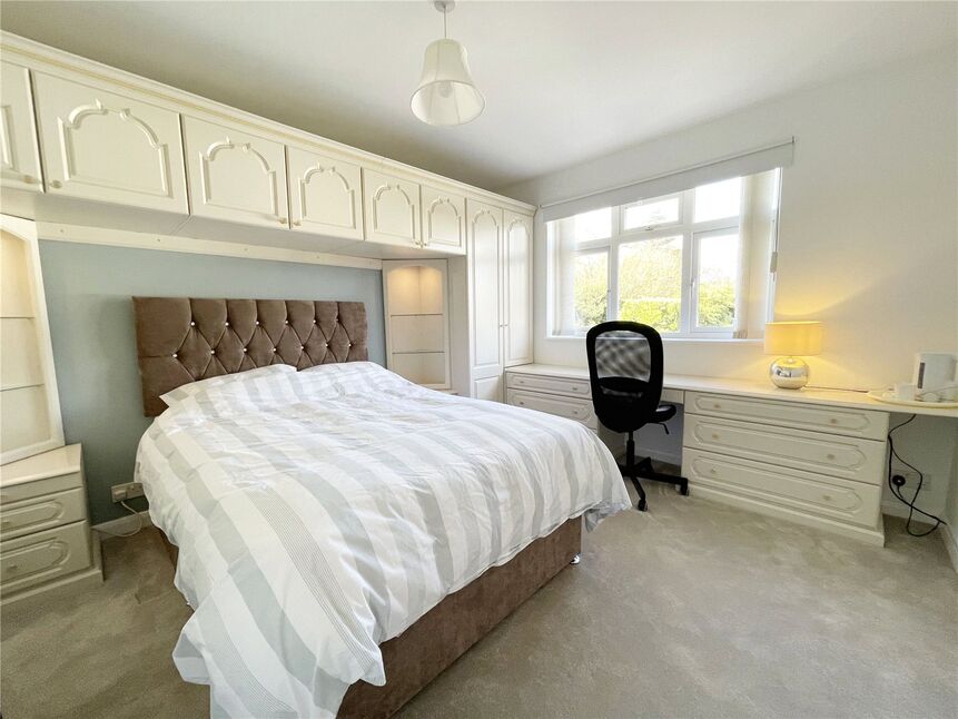 Main image of  Flat to rent, Chislehurst Road, Petts Wood, Kent, BR6