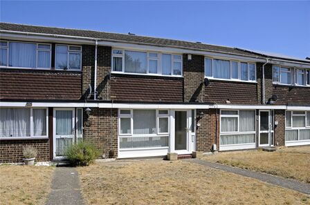 3 bedroom Mid Terrace House for sale