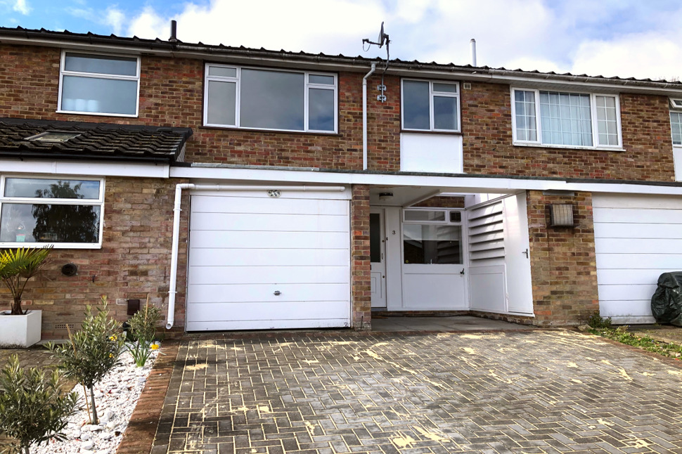 Main image of 3 bedroom Mid Terrace House to rent, Claremont Close, Orpington, Kent, BR6