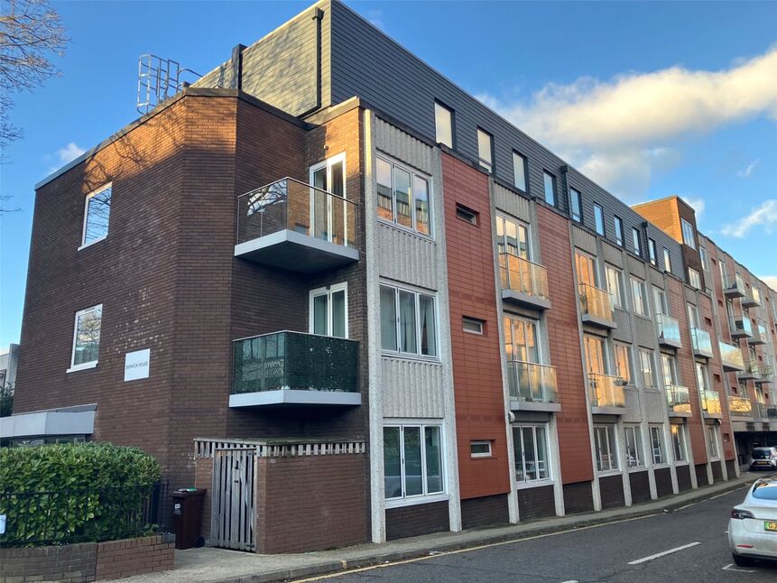 Main image of 1 bedroom Flat to rent, Knoll Rise, Orpington, BR6