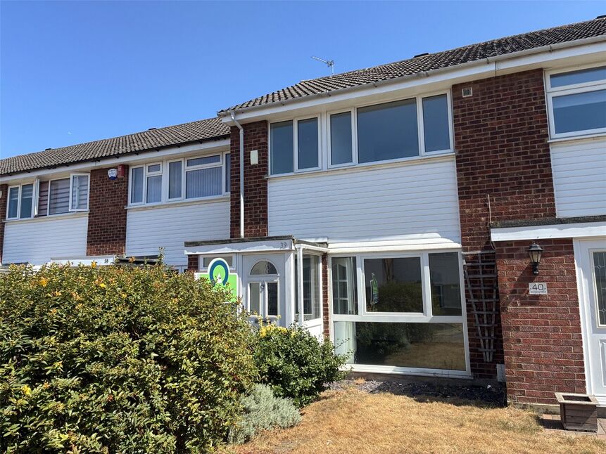 3 bedroom Mid Terrace House for sale