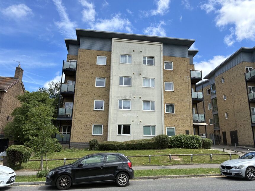Main image of 2 bedroom Flat for sale, Chipperfield Road, Orpington, BR5