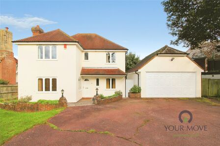 Huggetts Lane, 4 bedroom Detached House to rent, &pound;2,250 pcm
