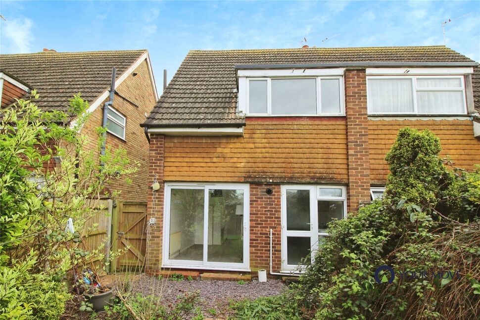 2 bedroom Semi Detached House for sale, Farmlands Close, Polegate, BN26 £260,000